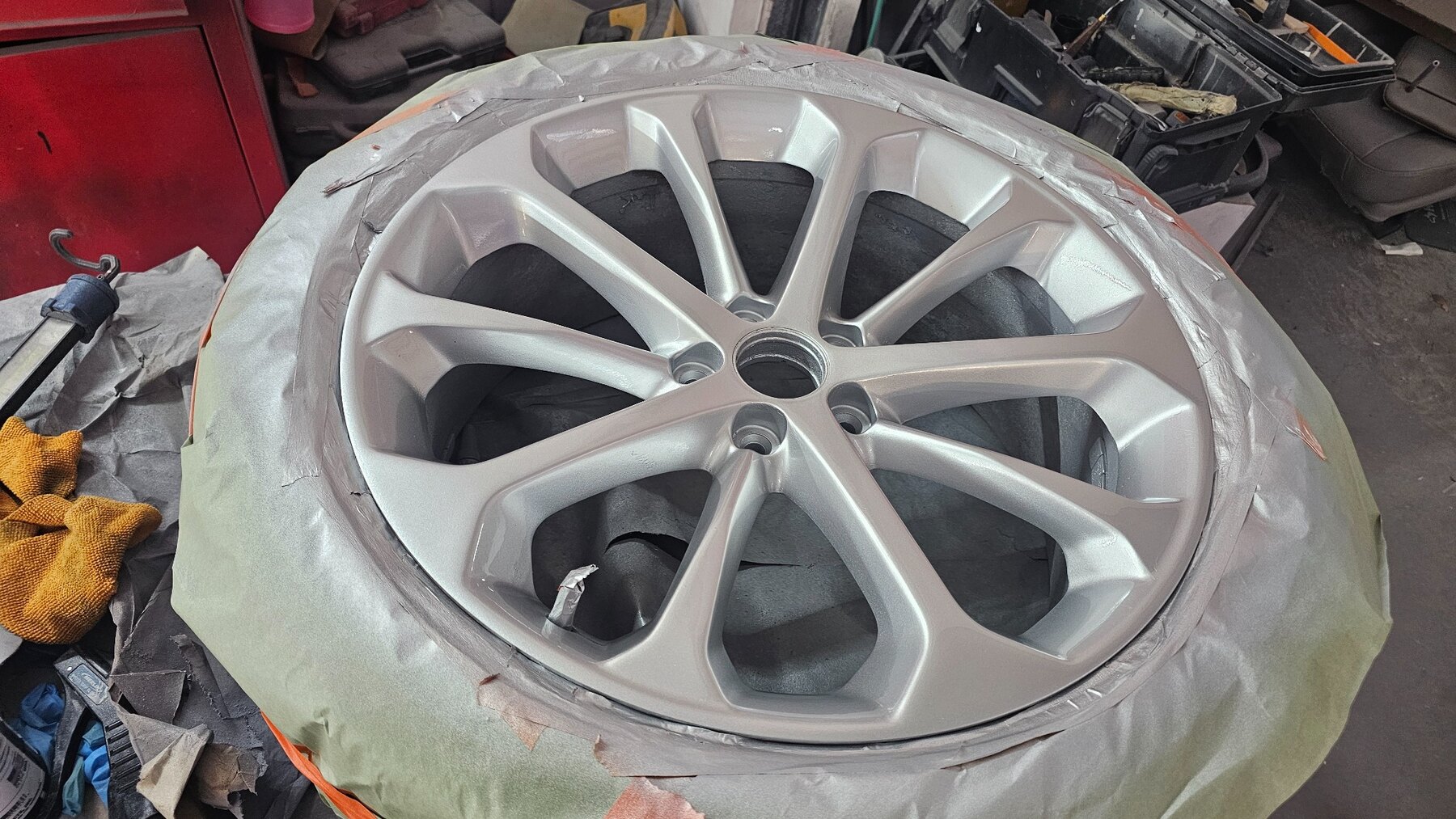 Wheel with completed metallic finish